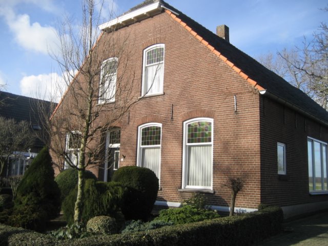 Kapelstraat no 10 - kortgevelboerderij - Elshout