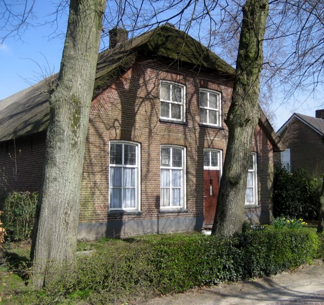 Kapelstraat no 52 Elshout - kortgevelboerderij
